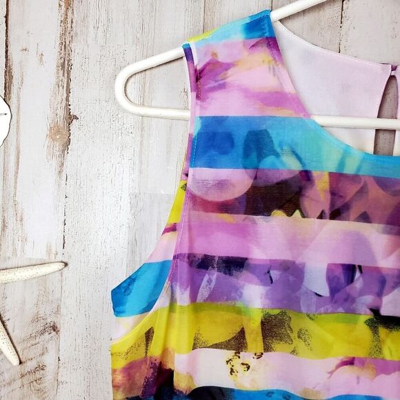 Worthington Floral Wrap Tank Top Size Medium - Picture 5 of 12